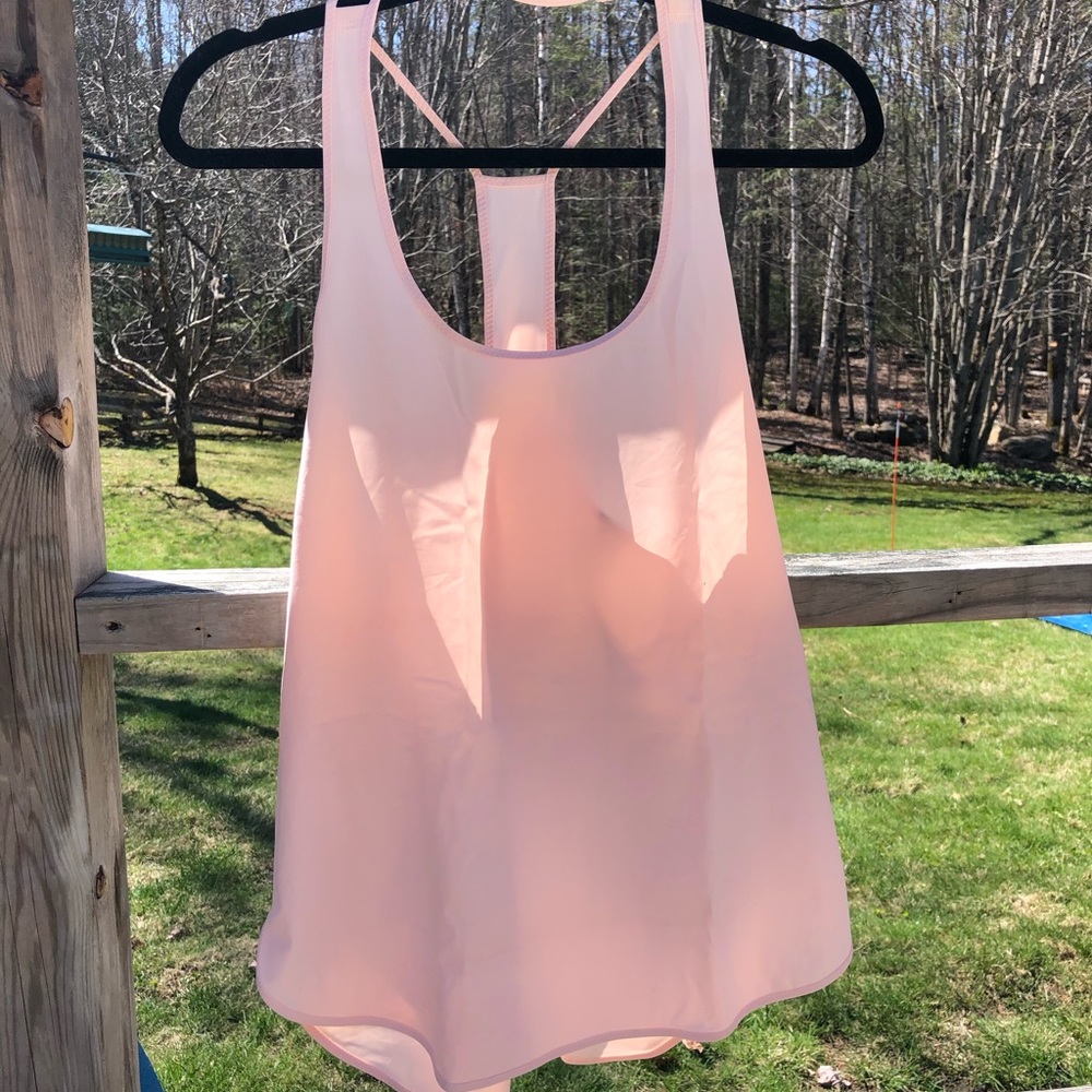 Beautiful pink Lululemon tank